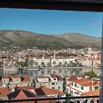 Bakica בית הארחה