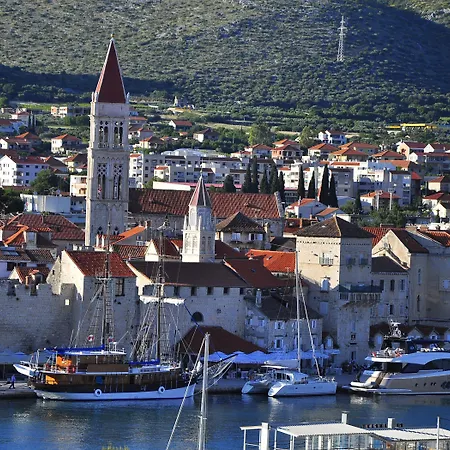 Bakica Pensión Trogir