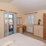 Bakica 4*