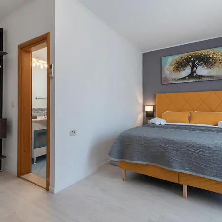 Villa Bakica 4*