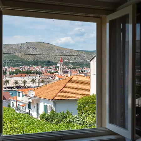 Villa Bakica 4*