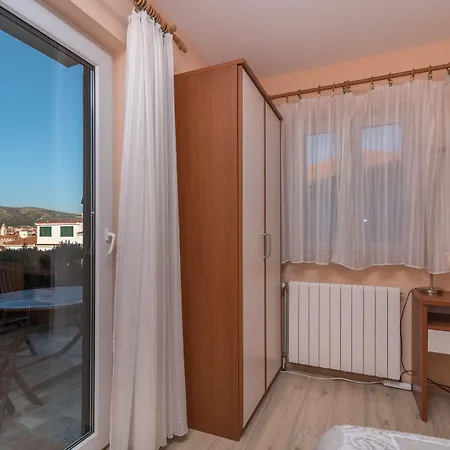Bakica Konukevi Trogir